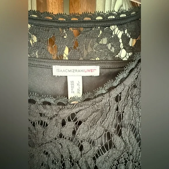 Black Lace Isaac Mizrahi Live
Blouse size Large - Picture 5 of 5